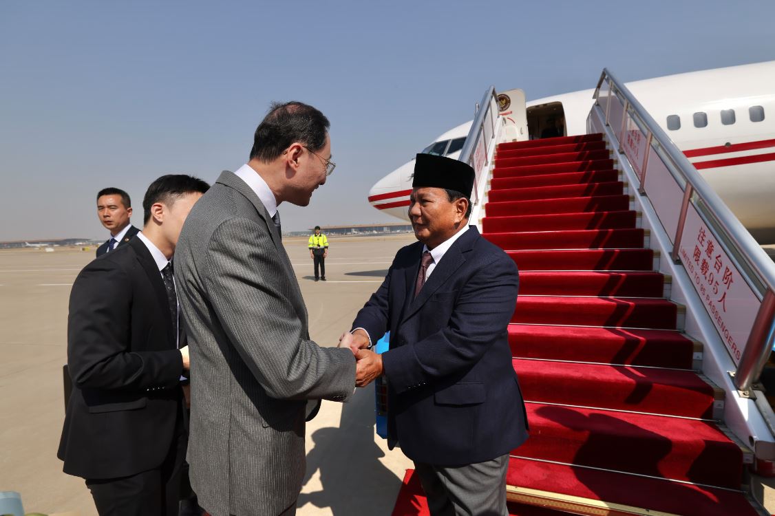 Prabowo Subianto Tiba di China, akan Temui Xi Jinping, PM hingga Menhan China