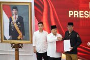 President-elect Prabowo Subianto, alongside Vice President-elect Gibran Rakabuming Raka, expressed their gratitude to the media and press
