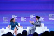 Presiden Indonesia terpilih periode 2024-2029 Prabowo Subianto didampingi wakil presiden terpilih Gibran Rakabuming Raka menghadiri Qatar Economic Forum di Doha