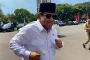 Prabowo Subianto tampil fit saat memenuhi undangan pertemuan dengan Presiden Joko Widodo